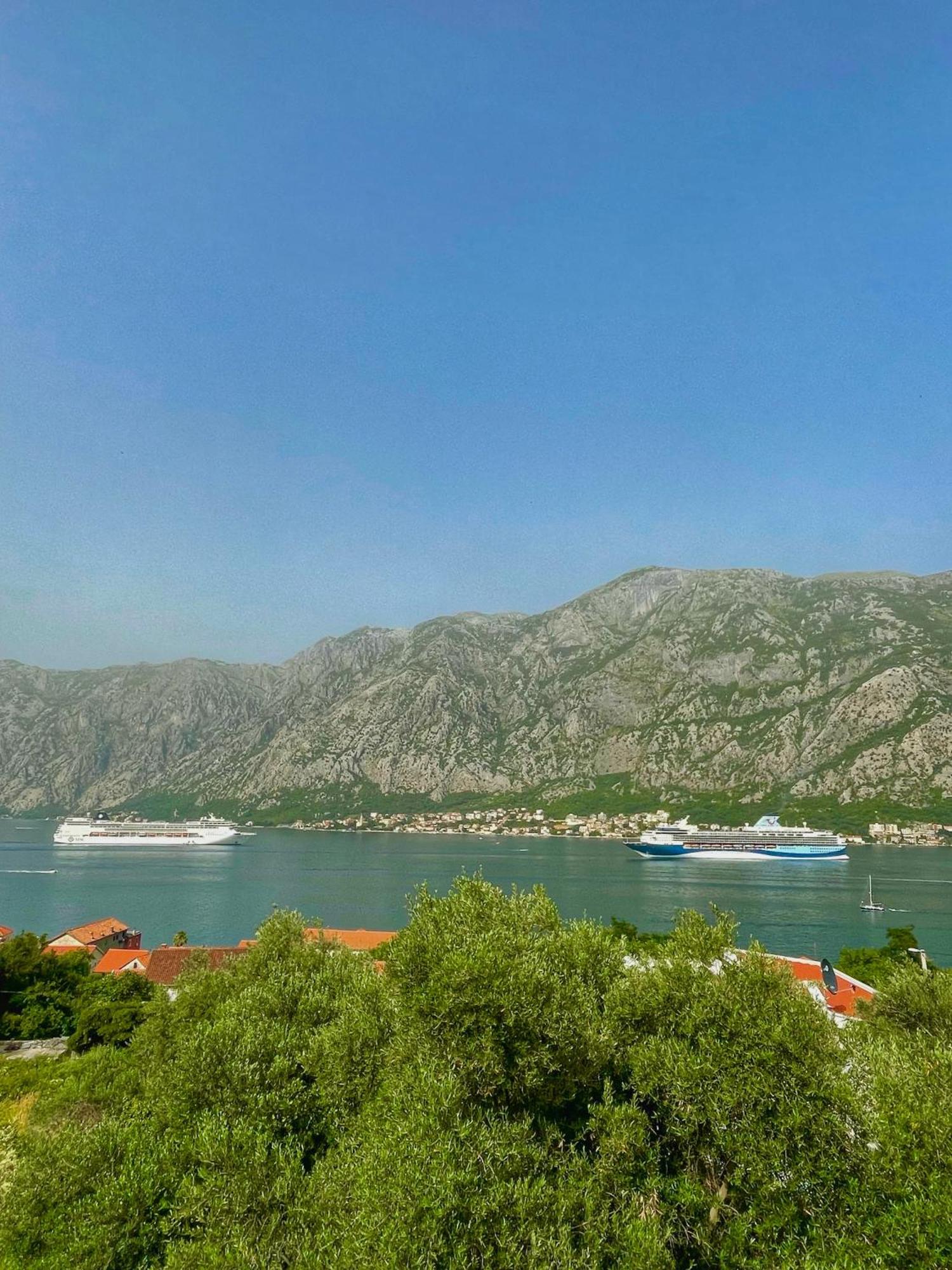 Apartments Krivokapic Prcanj With Bay View Kotor Exteriér fotografie