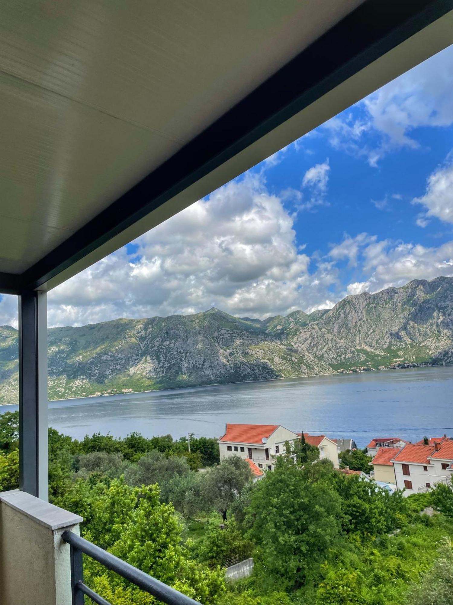 Apartments Krivokapic Prcanj With Bay View Kotor Exteriér fotografie